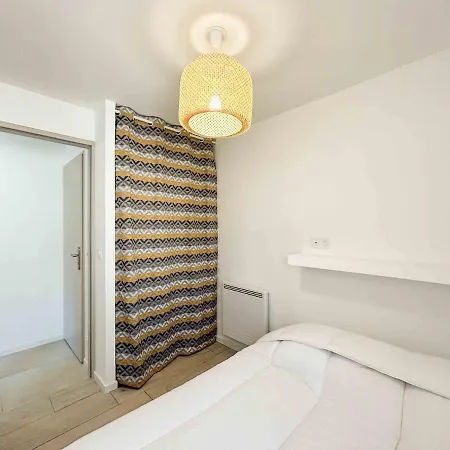 T2 Climatise Avec Acces Et Parking - Wifi Apartamento *