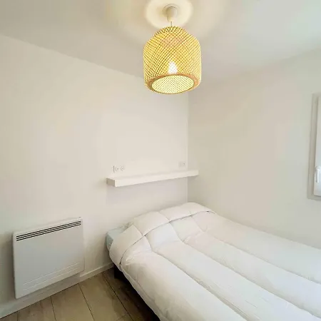 T2 - Acces - Balcon Et Parking Prive Sanary-sur-Mer