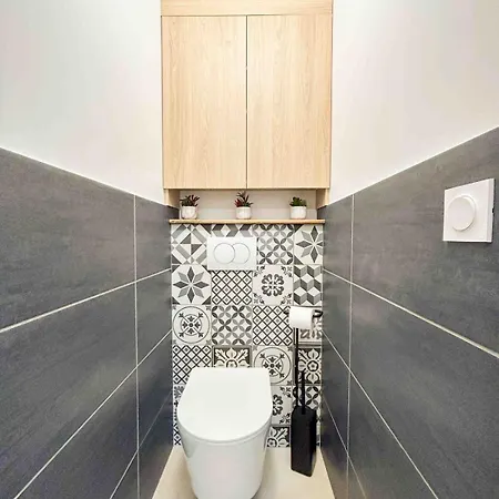 T2 Climatise Avec Acces Plage Et Parking - Wifi *