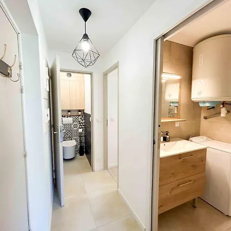 T2 - Acces - Balcon Et Parking Prive