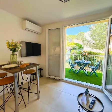 T2 - Acces - Balcon Et Parking Prive Sanary-sur-Mer